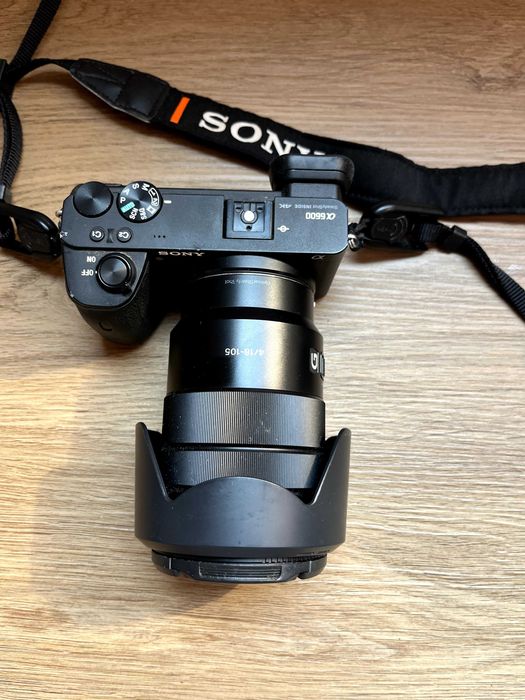 Sony A6600 com acessórios