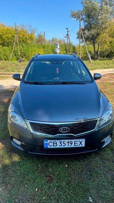Продам автомобіль Киа Сид