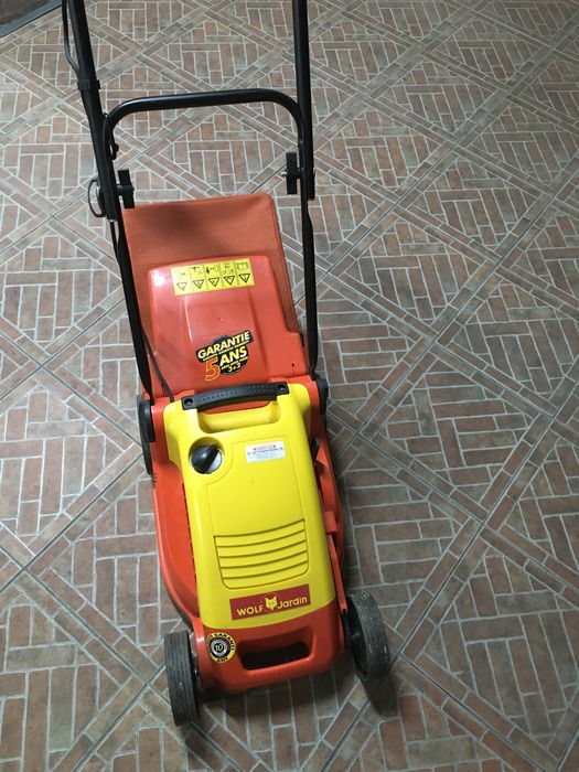 Corta relva elétrico