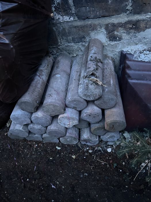 Brukowe paliki ok. 40 cm