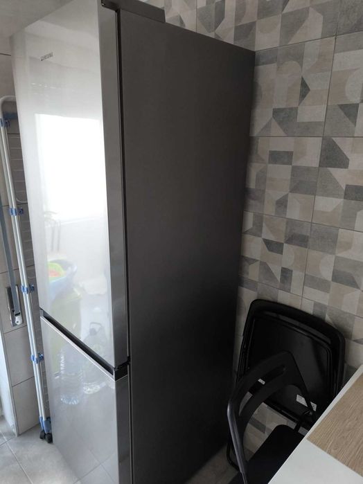 Frígorifico Combinado - Utilizado em casa de férias como novo