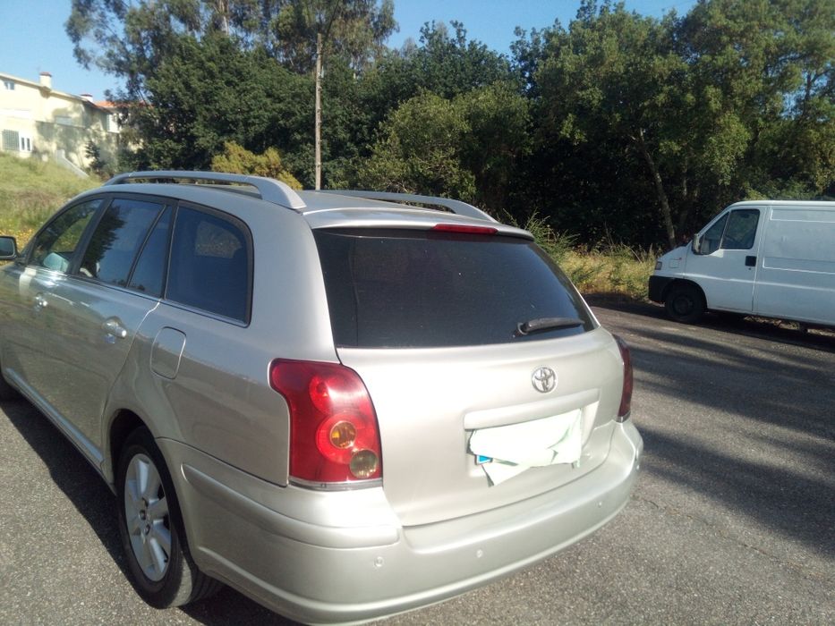 Vendo Toyota Avensis