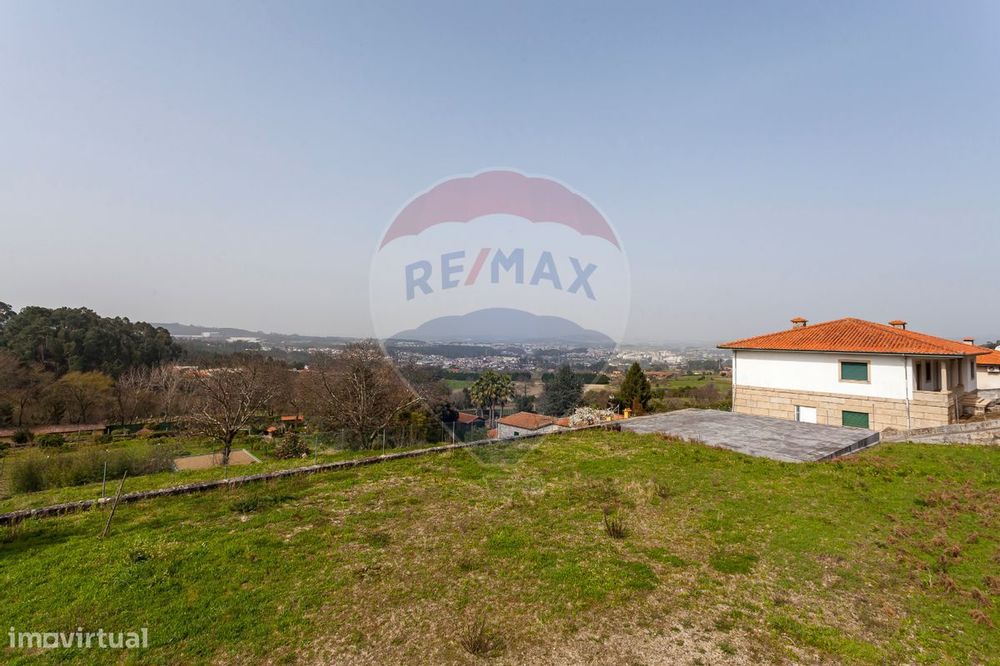 Terreno  para Venda — Santo Tirso, Couto (Santa Cristina E São Miguel) E Burgães, Porto