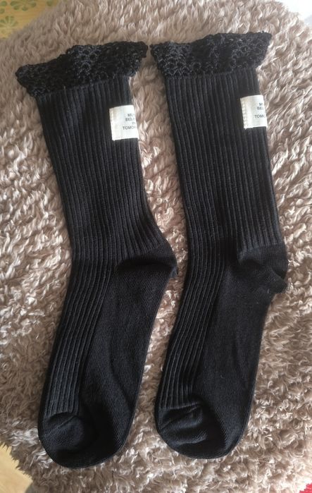 Czarne skarpetki z szydełkową koronką