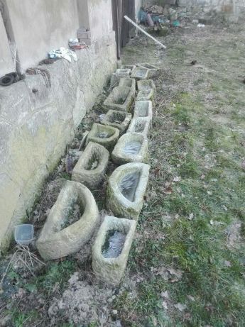 Donica, koryto z piaskowca