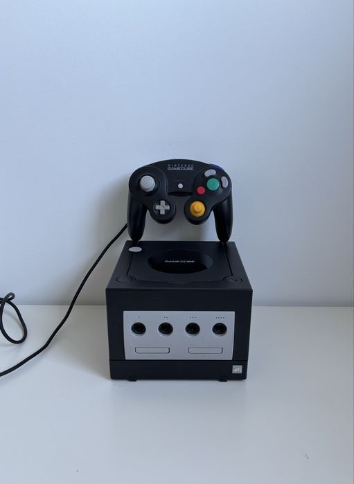 Nintendo Gamecube + pad oryginalny + okablowanie + gratis