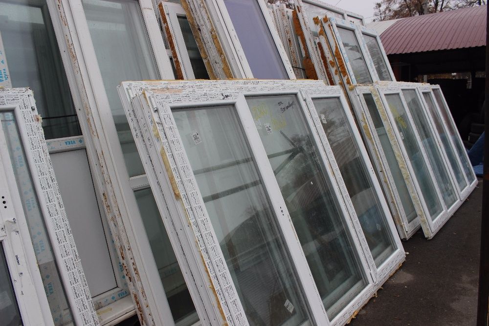 Балконные рамы б\у металлопластиковые окна двери б\у всех размеров.