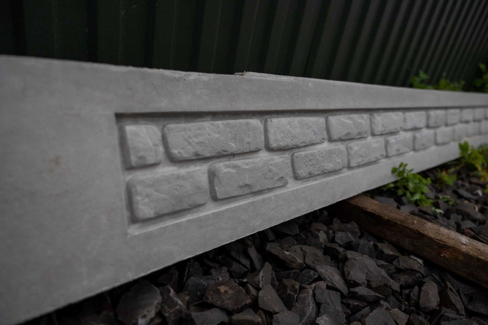 Готовий бетонний фундамент під паркан від виробника в наявності.