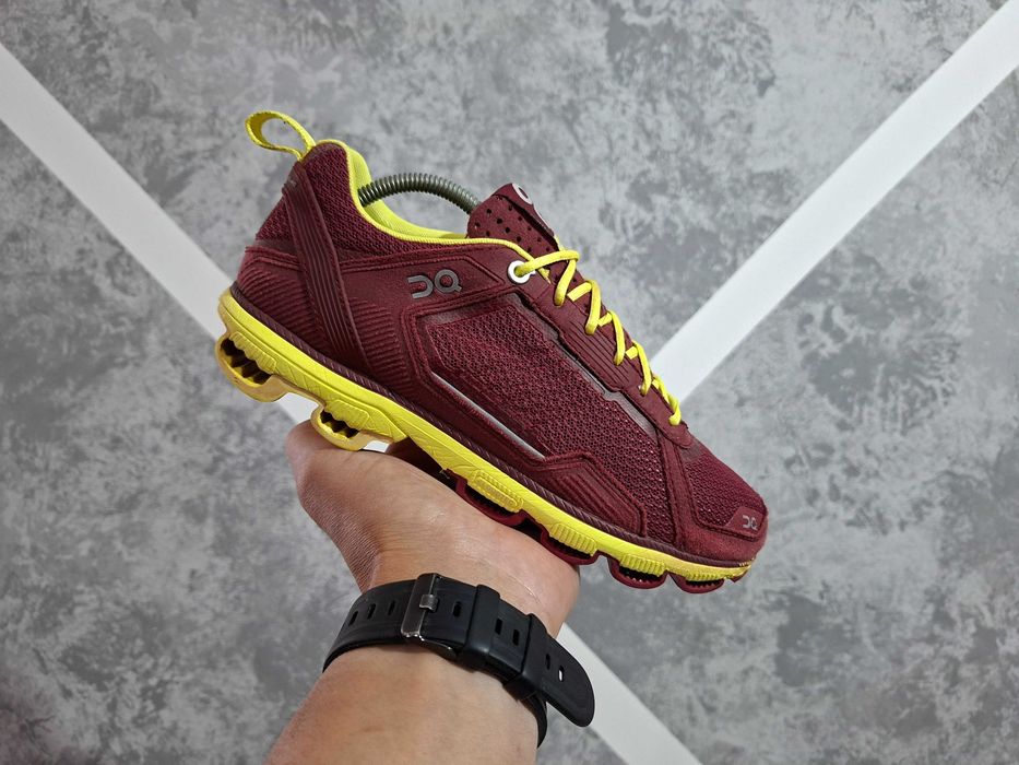 Кросівки жіночі On Cloud Burgundy & Yellow