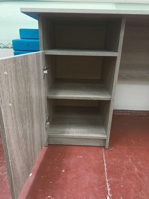 Продам письменный стол