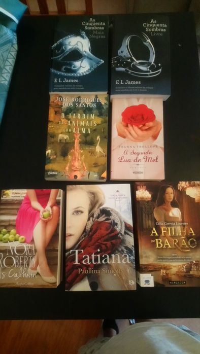 Vários livros em bom estado