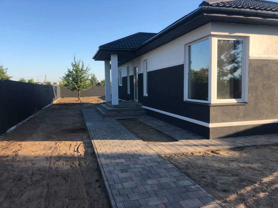 СУЧАСНИЙ БУДИНОК в тихому спокійному місці поруч Києва с. Бобриця Боярка Віта Поштова