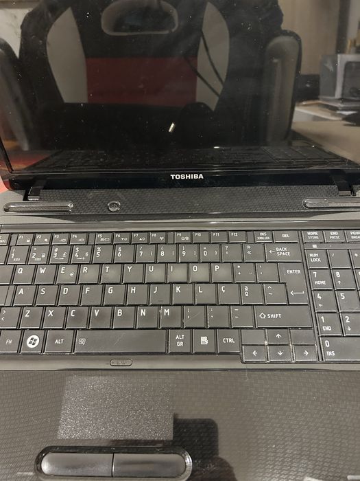 Portatil Toshiba L650
