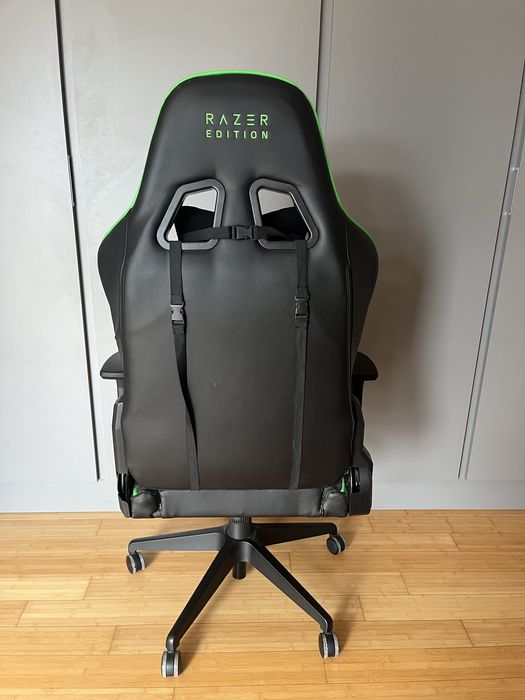 Fotel gamingowy razer