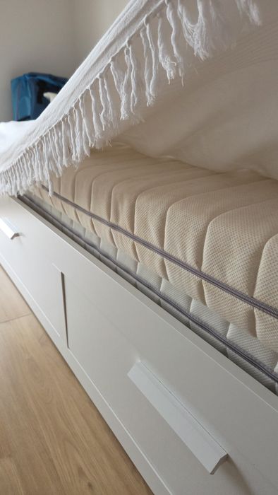 Cama IKEA individual dupla