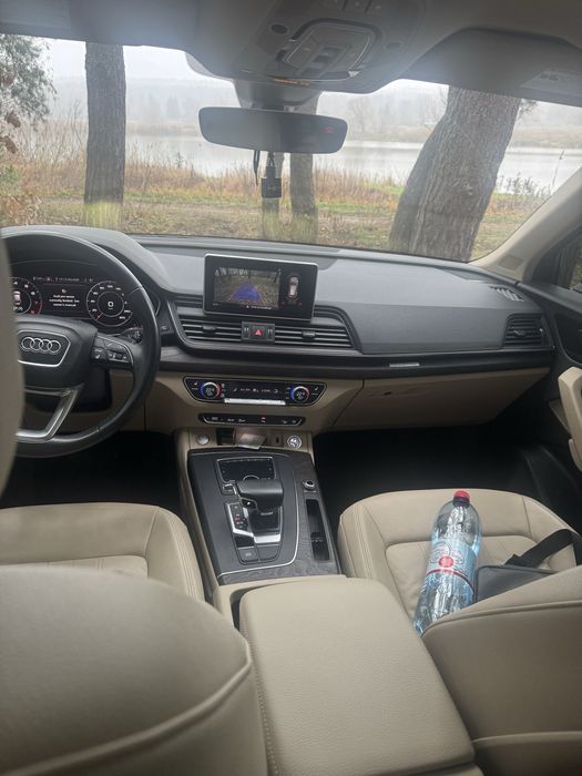 Продам Audi Q5 2.0 бензин
