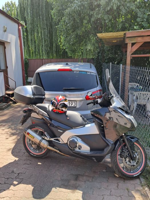 Hondą NC 700 integra .