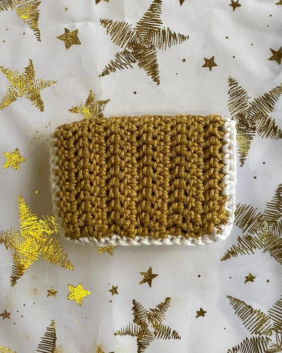 Porta cartões feito à mão em crochet
