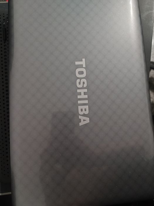 Portátil Toshiba Satellite l755