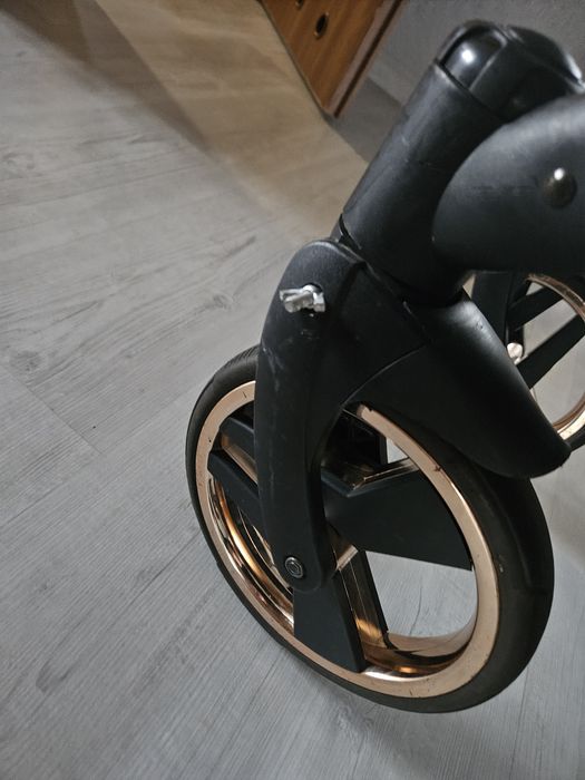Wózek JUNAMA Diamond 2w1 Gondola+ spacerówka