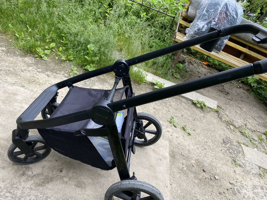 Дитяча коляска 2 в 1 Carrello Omega Plus