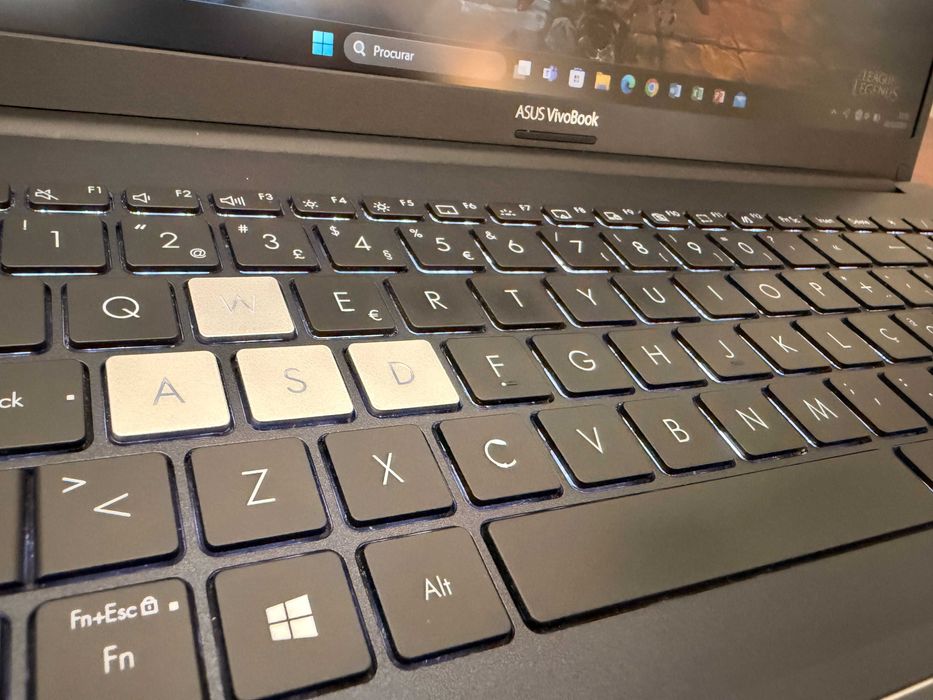 Asus VivoBook F513E 15.6"FHD|i7-1165G7|20Gb Ram|2 Discos|Geforce MX330