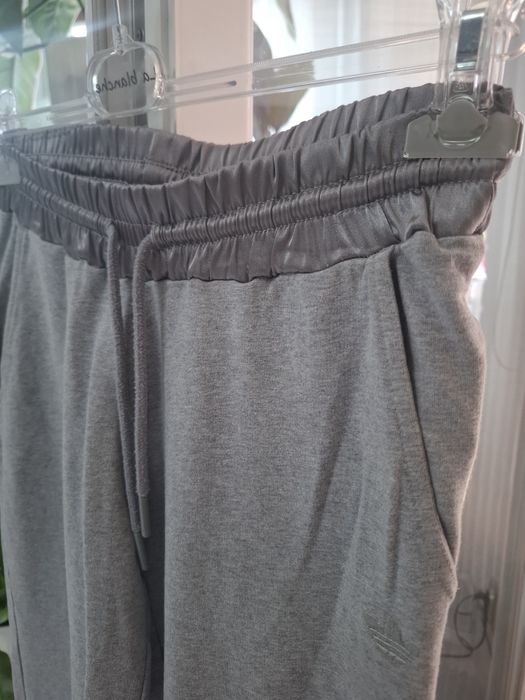 Spodnie S Adidas sportowe ozdobny pas dresowe szare
