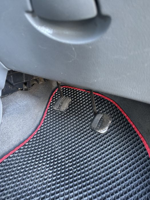 Aveo T200 для Автошколи додаткові педалі