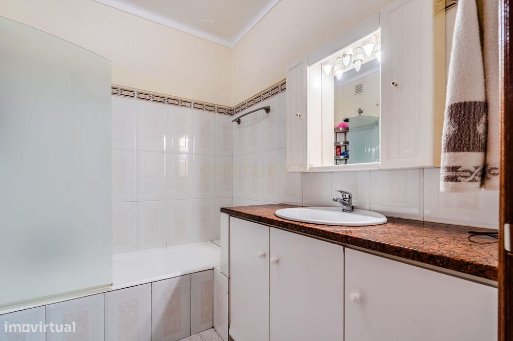 Apartamento T1 a 800m da Praia dos Salgados — Guia, Albufeira
