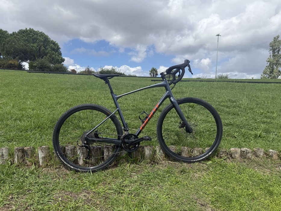 Bicicleta Gravel Giant Revolt 2 (2023) XL