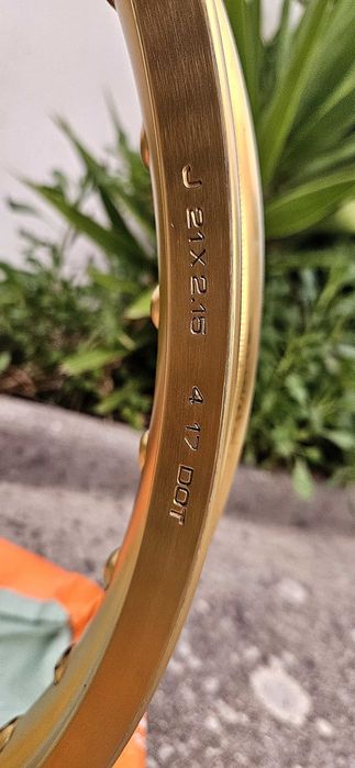 Aro dourado Honda R21 x2.15