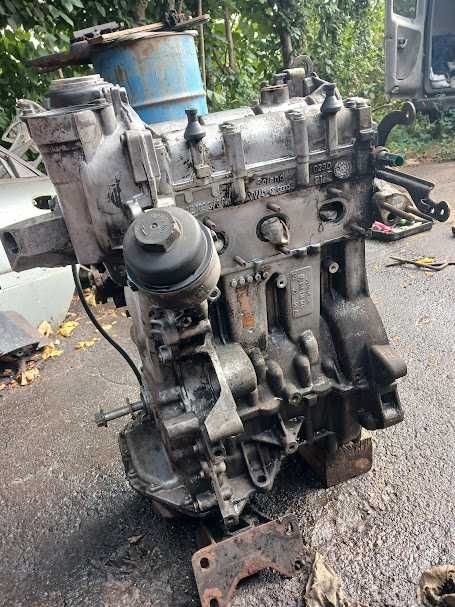 Двигун Шкода Фабія 1.2., 12V, по деталях, оригінал AZQ