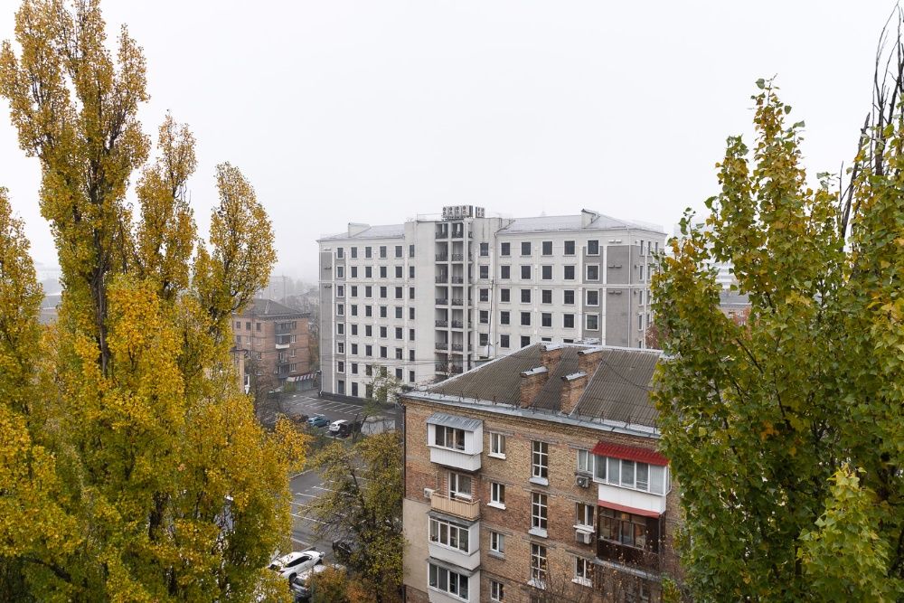 Дизайн-проєкт "Артхауз" у центрі Києва. Печерськ. Метро 5 хв пішки.