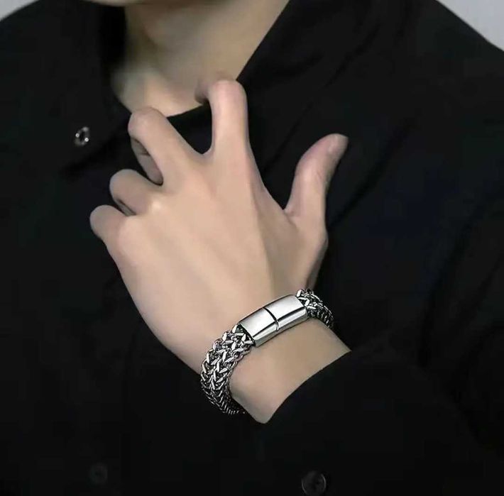 Pulseiras em titânio