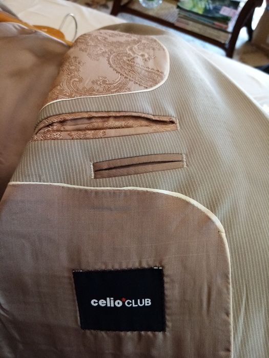 Fato como Novo da marca Celio