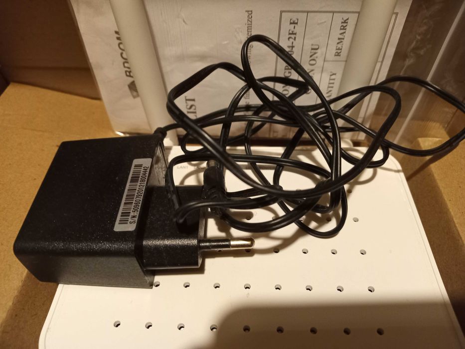 Абонентский терминал BDCOM GP1704-2F-E.