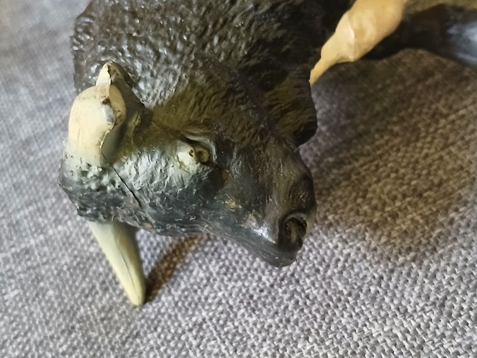 Starsza figurka byka firmy Schleich 1992 rok