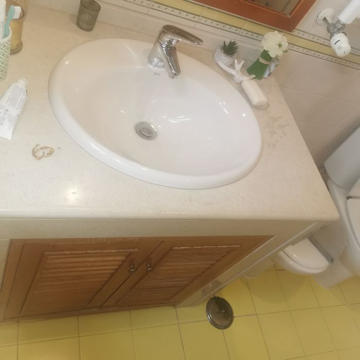 WC móvel e loiças sanitarias completa