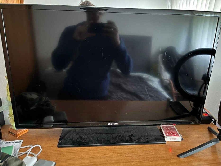 Televisão Samsung 42 polegas — quase sem uso