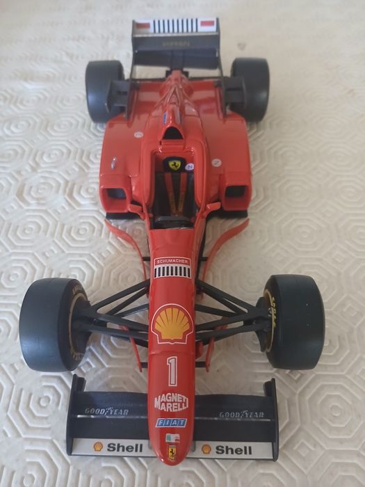 Miniatura F1-Ferrari F310-M.Shumacher