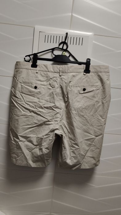 Spodenki Cotton r. 44 pas 114 cm beż NOWE