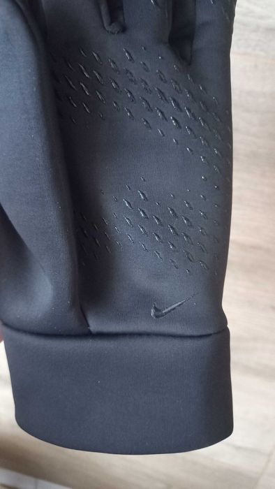 Перчатки nike с микро флисом