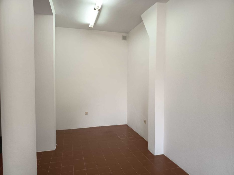Posto de coworking em Aldoar no Porto — 160€/mês | Perto da Lusíada