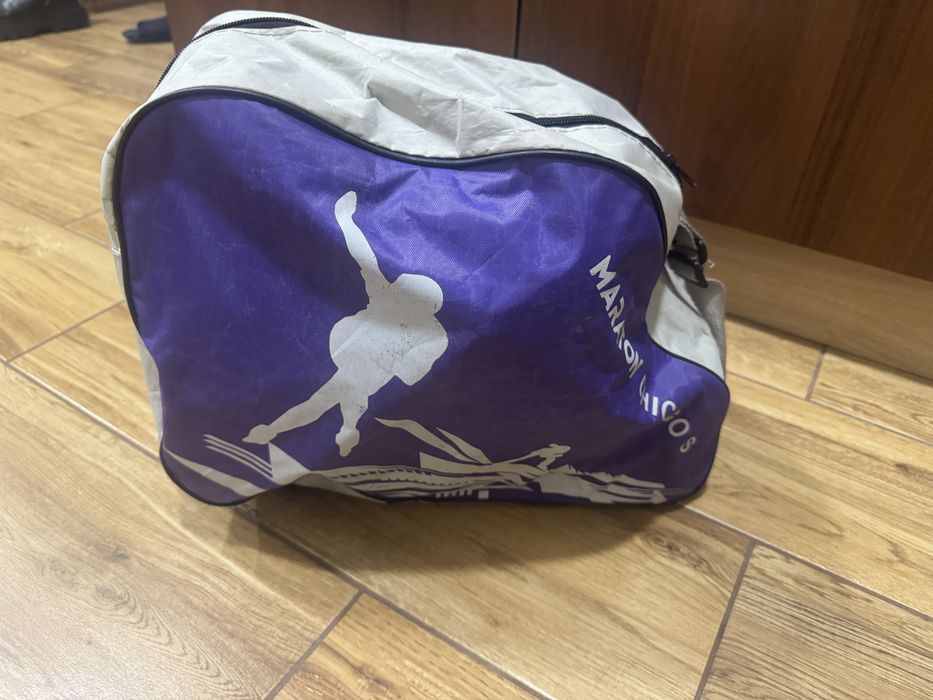 Ролики дитячі в гарному стіні