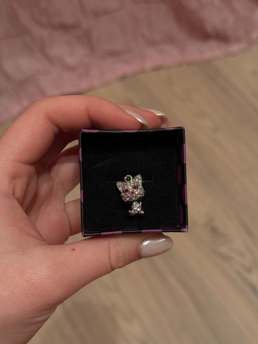 Кулон котик весь у камінцях на ланцюжку