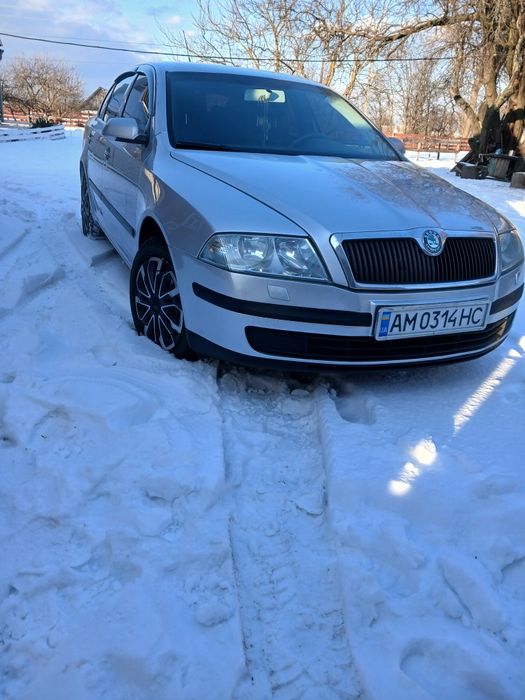 Продам  автомобіль SKODA