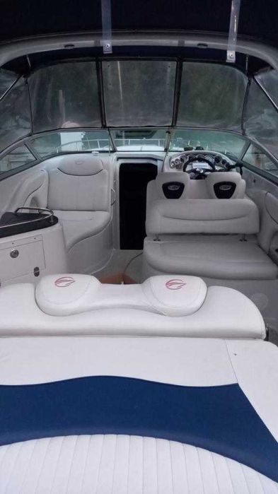 Продам моторну яхту Crownline 315 SCR