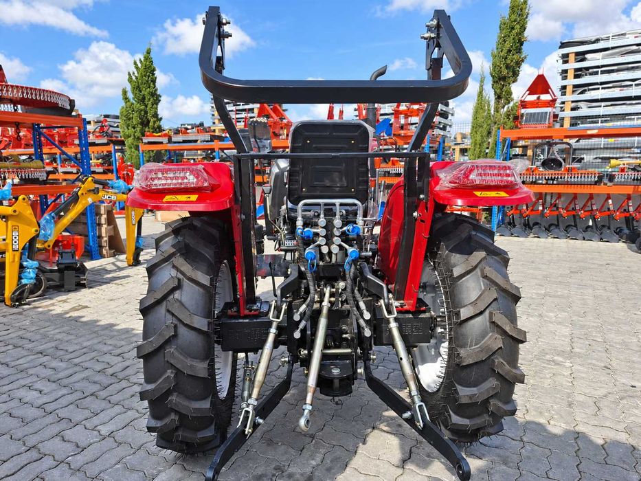 TRATOR TRS 504 – 50 CV | FORÇA E VERSATILIDADE