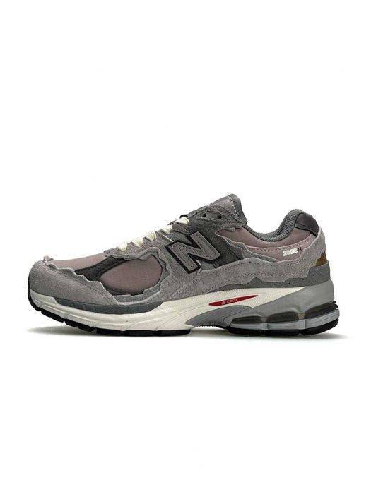 Кросівки New Balance 2002R Powder Grey Suede Premium wmns i89