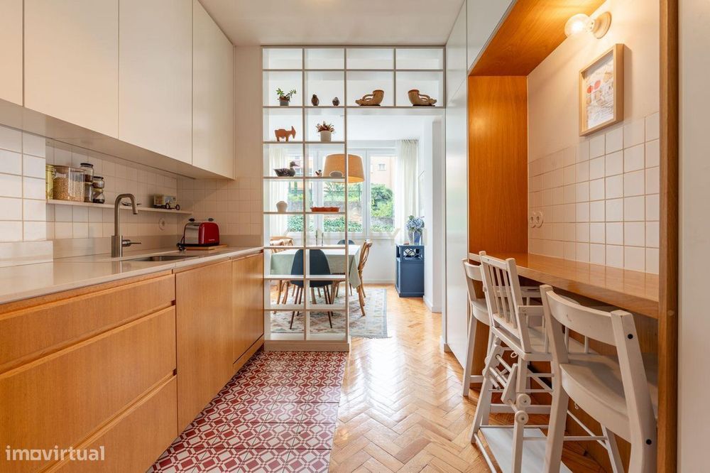 Apartamento T3 Duplex Remodelado em Alvalade